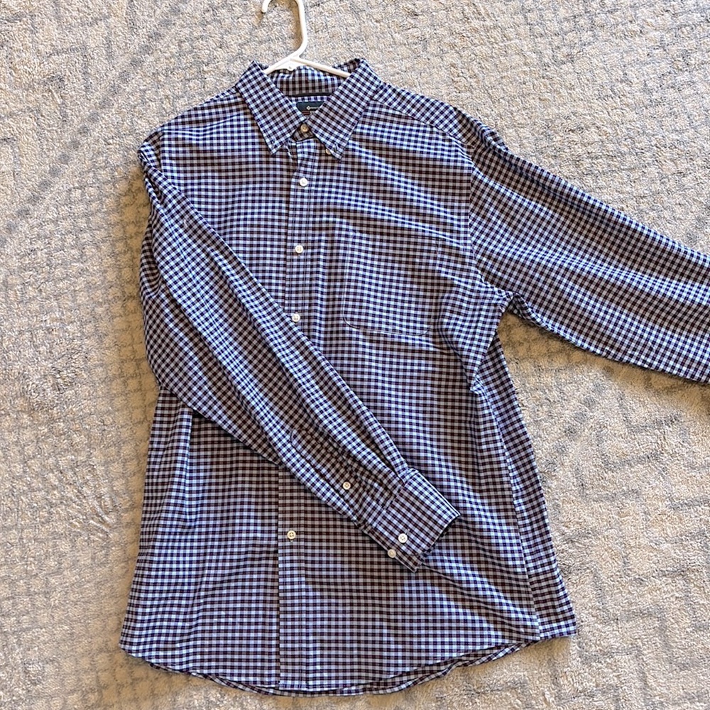 Men’s L Button Up